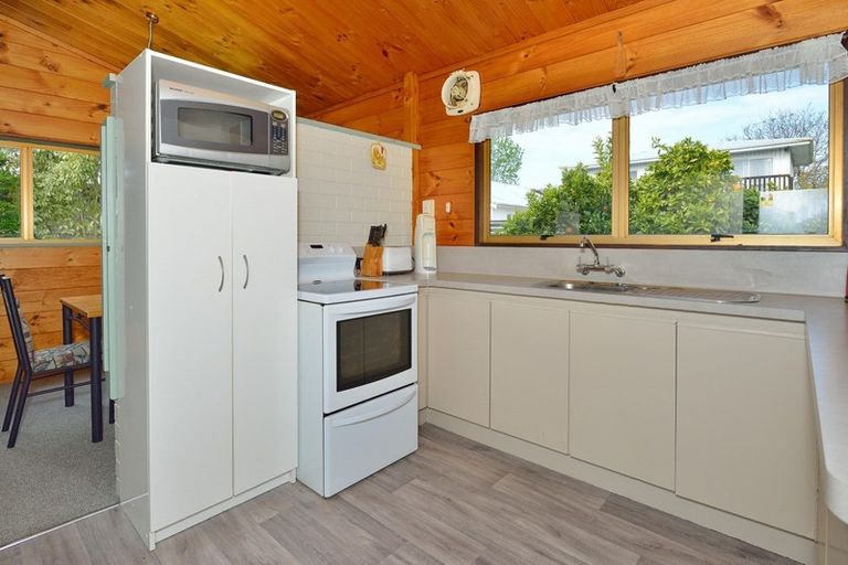 Photo of property in 102 Oak Street, Mangapapa, Gisborne, 4010