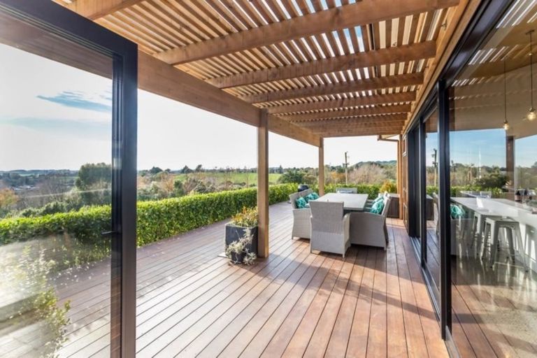 Photo of property in 141 Manakau Heights Drive, Manakau, Levin, 5573