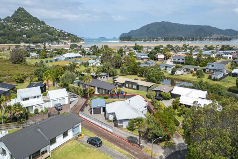 Photo of property in 13 Willow Grove, Tairua, 3508