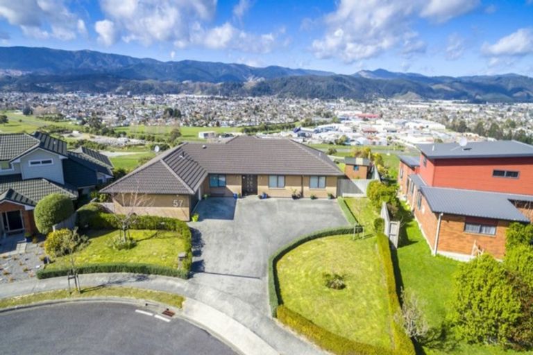Photo of property in 57 Riverstone Drive, Riverstone Terraces, Upper Hutt, 5018