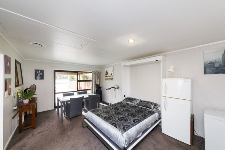 Photo of property in 25 Follett Street, Marton, 4710
