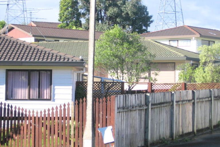 Photo of property in 97 Keegan Drive, Massey, Auckland, 0614