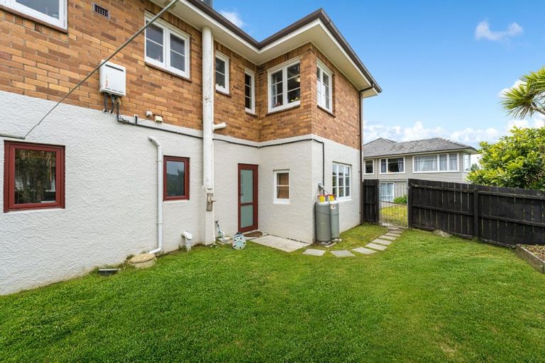 Photo of property in 227 Titirangi Road, Titirangi, Auckland, 0604