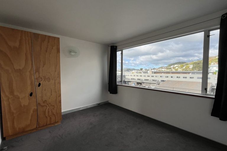 Photo of property in Qba Apartments, 4u/51 Webb Street, Mount Cook, Wellington, 6011
