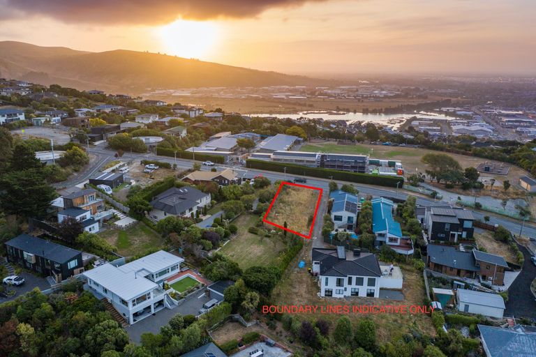 Photo of property in 73 Major Hornbrook Road, Mount Pleasant, Christchurch, 8081