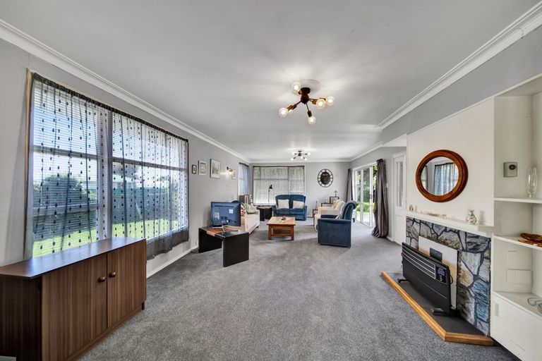 Photo of property in 28 Camberwell Road, Hawera, 4610