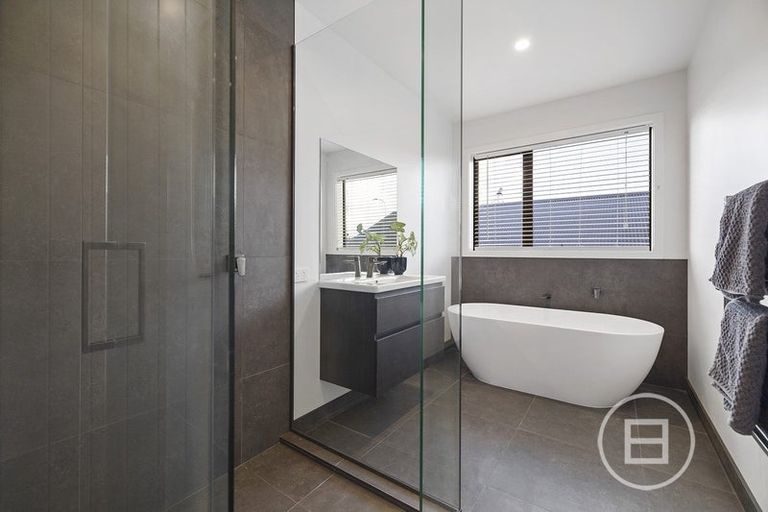 Photo of property in 18 Scurr Terrace, Wanaka, 9305