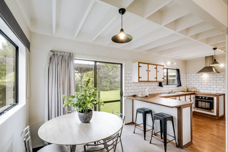 Photo of property in 141 Tait Drive, Greenmeadows, Napier, 4112