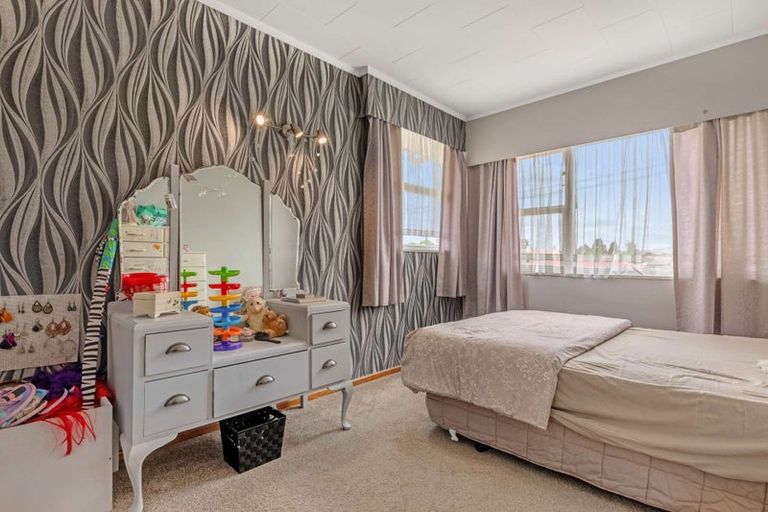 Photo of property in 8 Martin Street, Utuhina, Rotorua, 3015