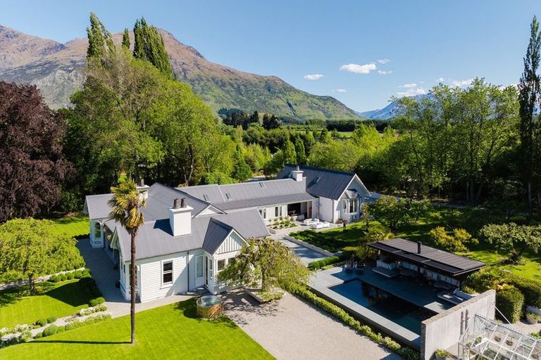 Photo of property in 19 Ellen Johnson Terrace, Lake Hayes, Queenstown, 9371