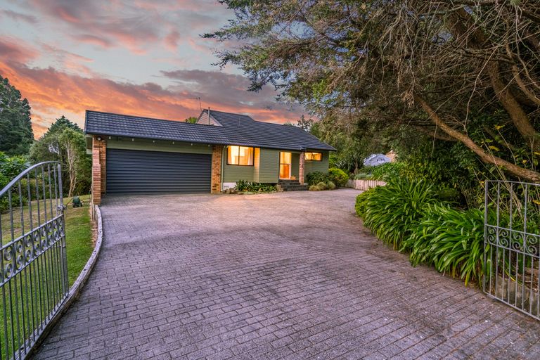 Photo of property in 168 Carter Road, Oratia, Auckland, 0604