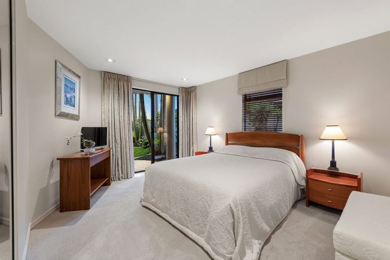 Photo of property in 37 Clyside Avenue, Half Moon Bay, Auckland, 2012