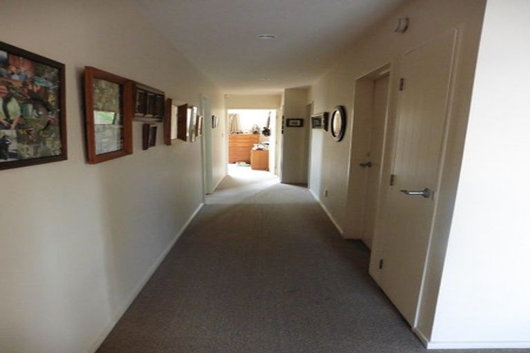 Photo of property in 63 Bevington Street, Avonhead, Christchurch, 8042