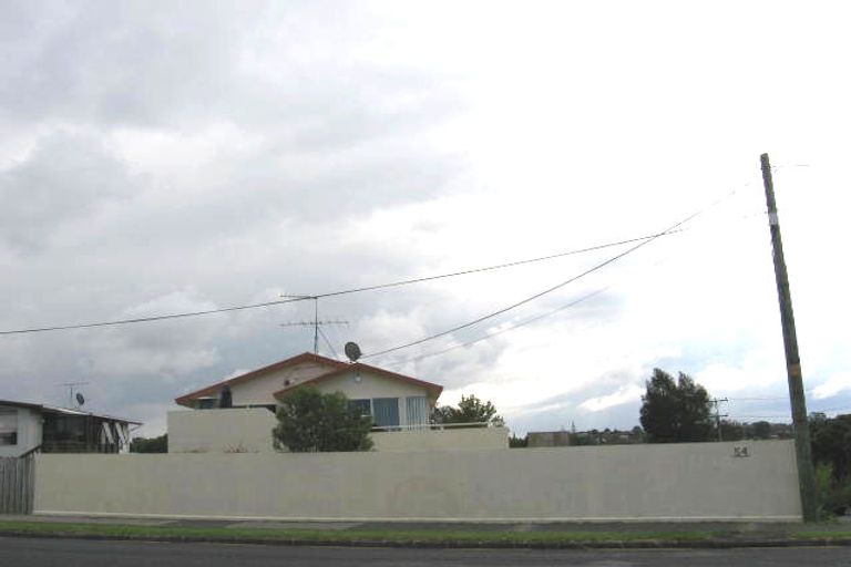 Photo of property in 1/54 Deep Creek Road, Torbay, Auckland, 0630