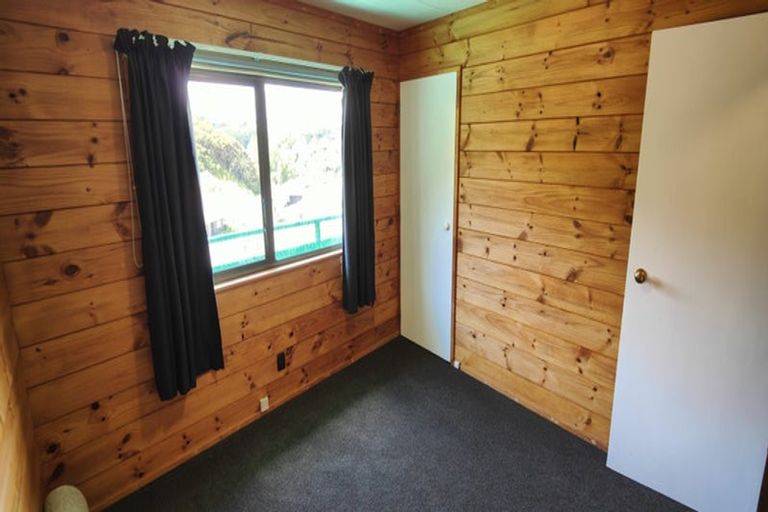 Photo of property in 5 Shackle Lane, Whitby, Porirua, 5024