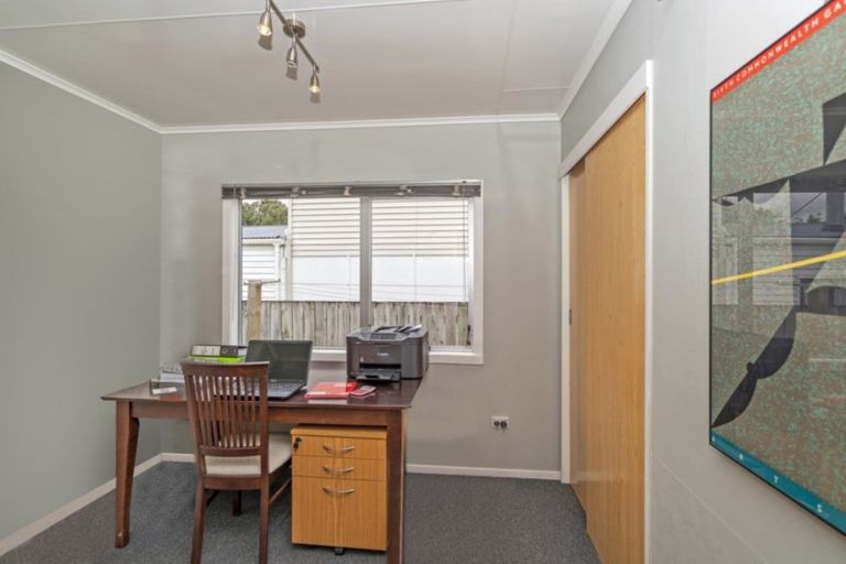 Photo of property in 4 Moewai Park Road, Whitianga, 3510