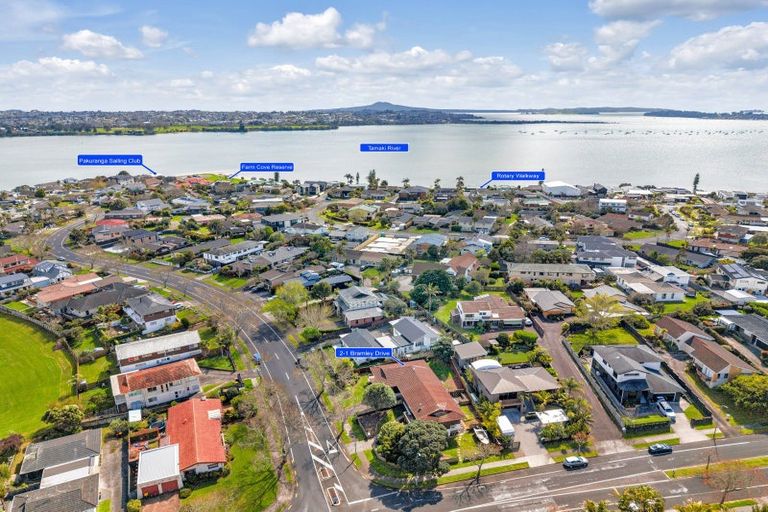 Photo of property in 2/1 Bramley Drive, Farm Cove, Auckland, 2012