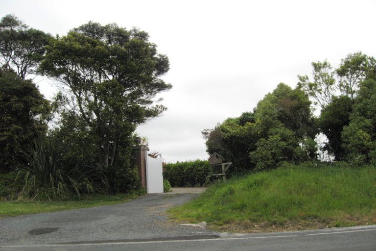 Photo of property in 160 School Road, Waimauku, 0881