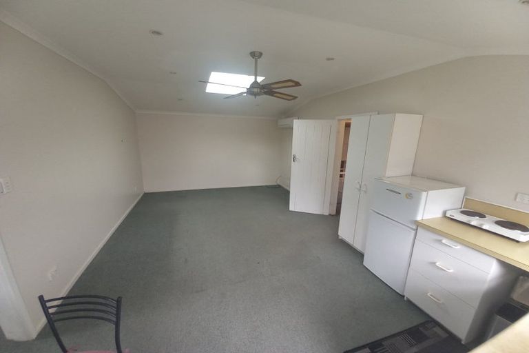 Photo of property in 14 Humphries Street, Greytown, 5712