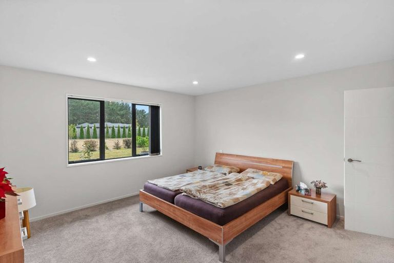 Photo of property in 11 Paradise Way, Amberley, 7410