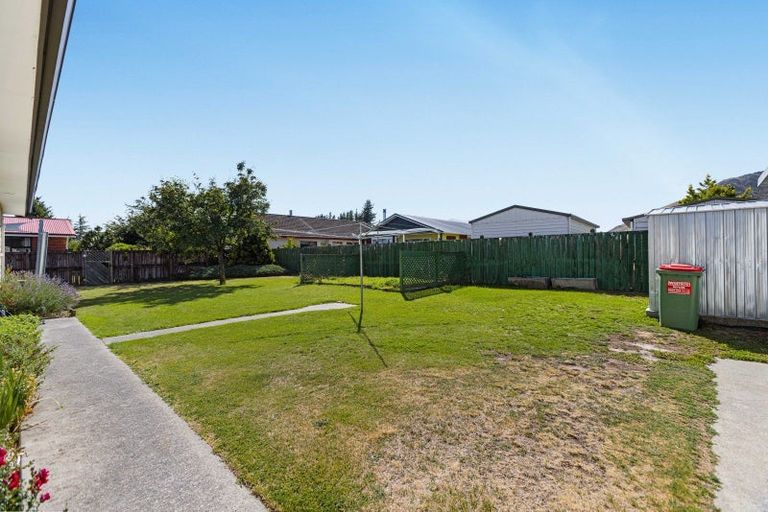 Photo of property in 18 Benmore Place, Omarama, 9412