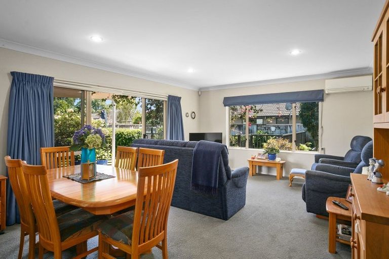 Photo of property in 109 Arnold Street, Leamington, Cambridge, 3432