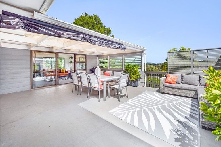 Photo of property in 45 Marendellas Drive, Bucklands Beach, Auckland, 2014