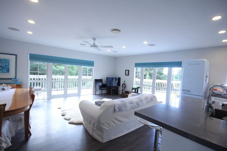 Photo of property in 25 Hobson Road, Lucas Heights, Auckland, 0632