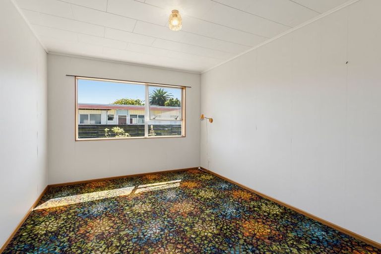 Photo of property in 34a Kanawa Street, Waikanae, 5036
