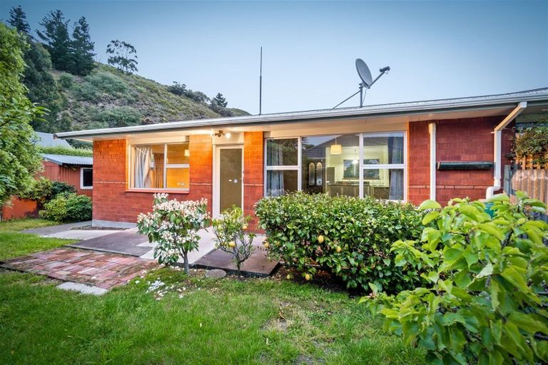 Photo of property in 2/63 Colenso Street, Sumner, Christchurch, 8081