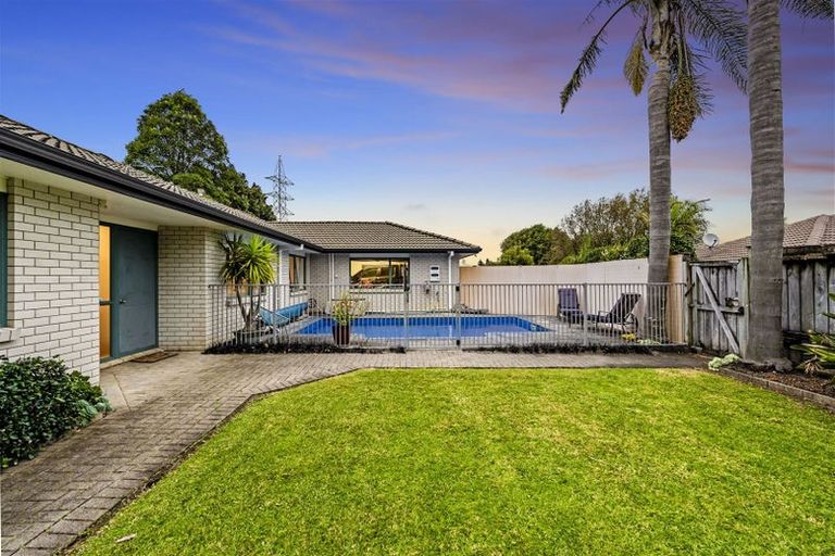 Photo of property in 18 Sample Road, Albany, Auckland, 0632