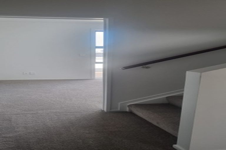 Photo of property in 1/63 Kestev Drive, Flat Bush, Auckland, 2016