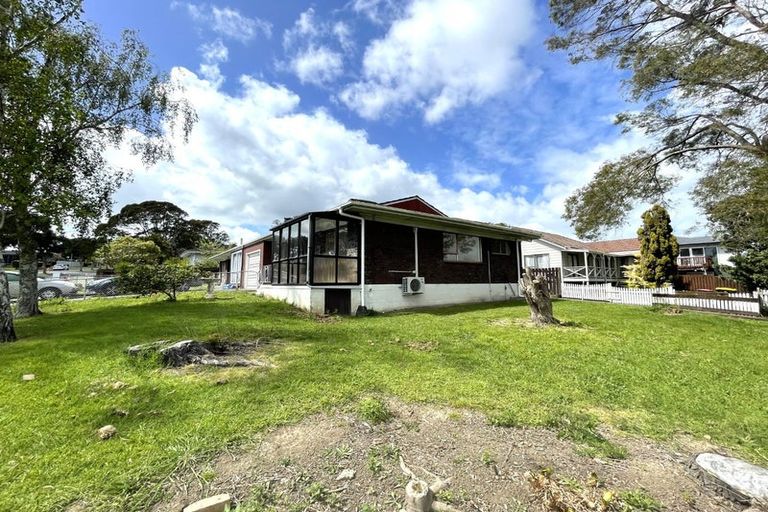 Photo of property in 2/21 Highland Park Drive, Highland Park, Auckland, 2010