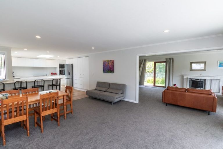 Photo of property in 23a Parkvale Road, Karori, Wellington, 6012