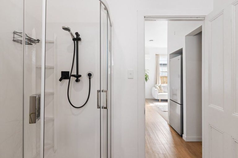 Photo of property in 15 Oman Street, Kaiti, Gisborne, 4010