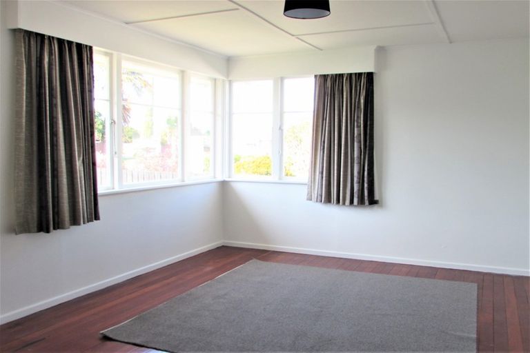 Photo of property in 30 William Benton Street, Featherston, 5710