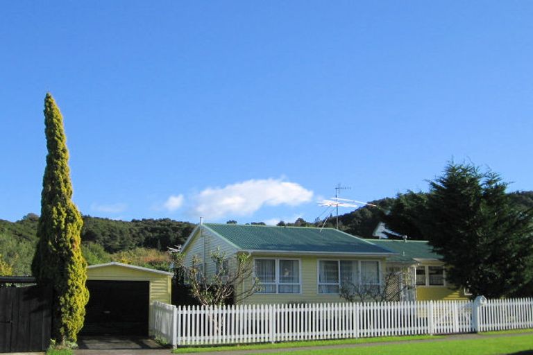 Photo of property in 25 Mohaka Street, Wainuiomata, Lower Hutt, 5014