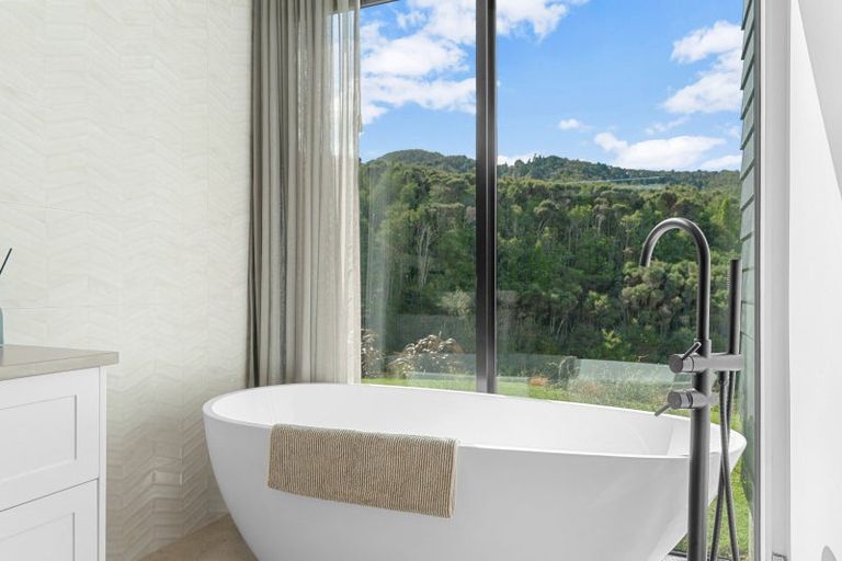 Photo of property in 84 Robert Hastie Drive, Mangawhai, 0573