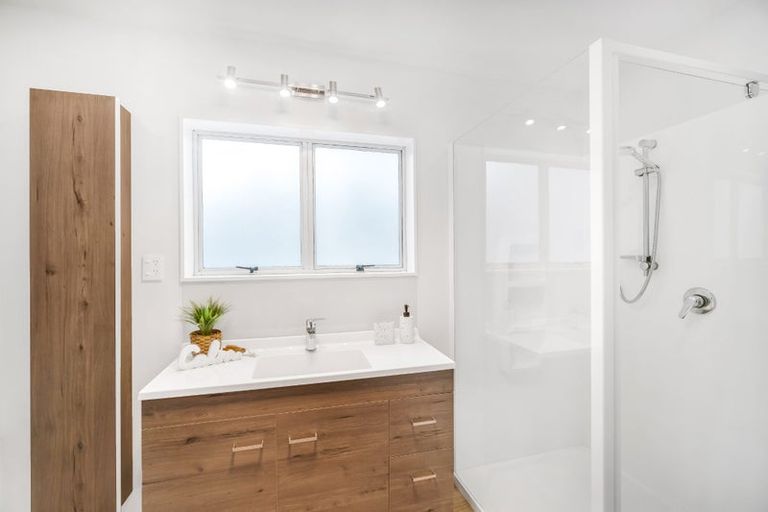 Photo of property in 184 Major Hornbrook Road, Mount Pleasant, Christchurch, 8081