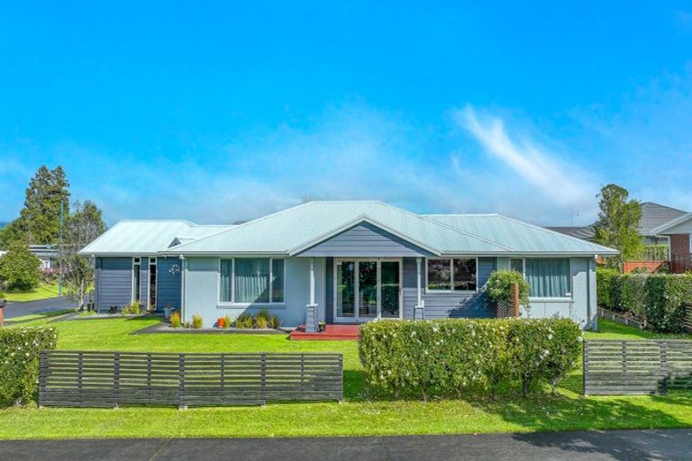 Photo of property in 2 Settlers Drive, Waihi, 3610