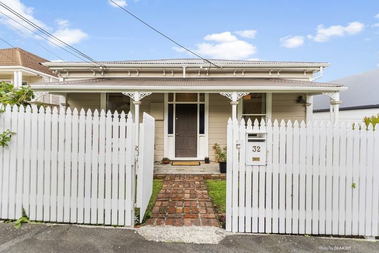 Photo of property in 32 Charlotte Avenue, Brooklyn, Wellington, 6021