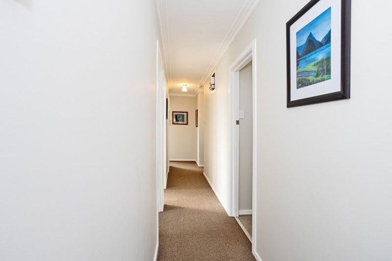 Photo of property in 37 Kinmont Crescent, Newfield, Invercargill, 9812