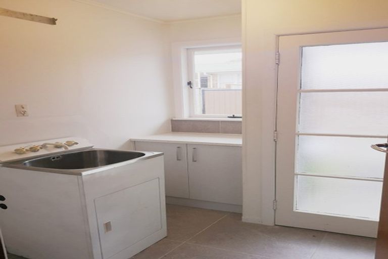 Photo of property in 2/7 Laburnum Road, New Windsor, Auckland, 0600