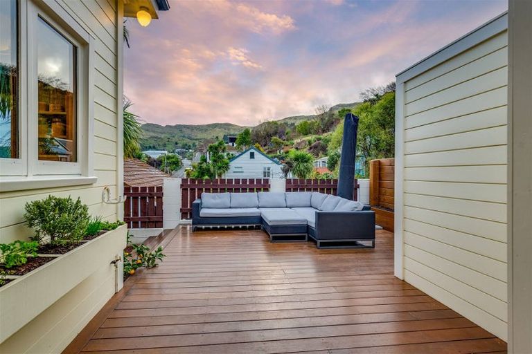 Photo of property in 4 Ripon Street, Lyttelton, 8082