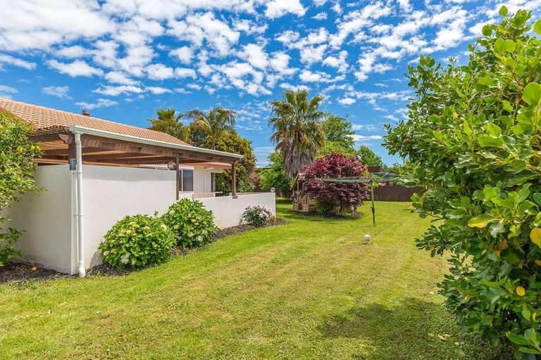 Photo of property in 25 Sunny Crescent, Huapai, Kumeu, 0810