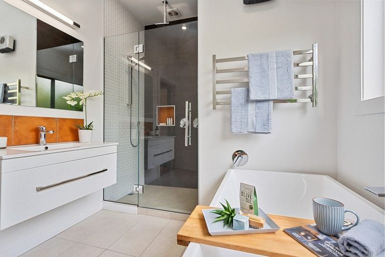 Photo of property in 27 Condell Avenue, Papanui, Christchurch, 8053