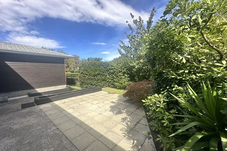 Photo of property in 28 Muritai Crescent, Havelock North, 4130