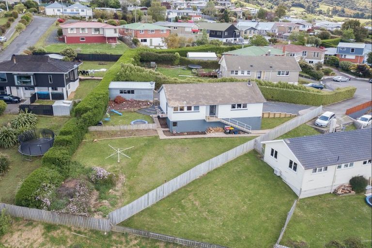 Photo of property in 29 Hanlon Street, Halfway Bush, Dunedin, 9010