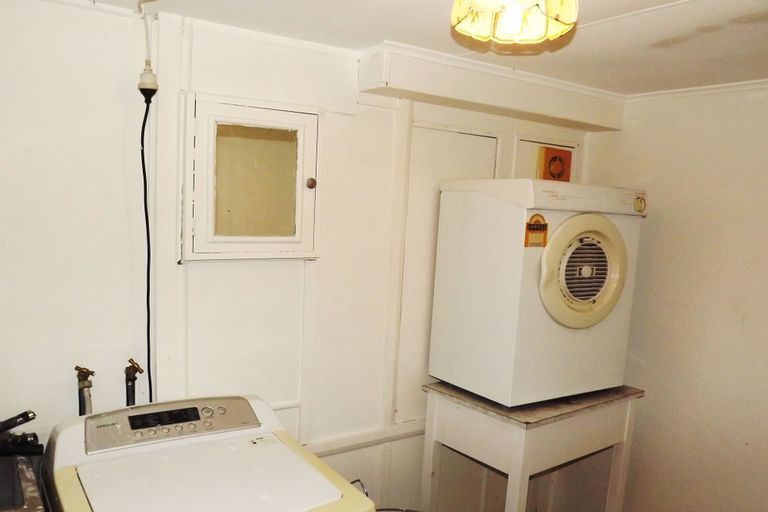 Photo of property in 3 Karioi Crescent, Raglan, 3225