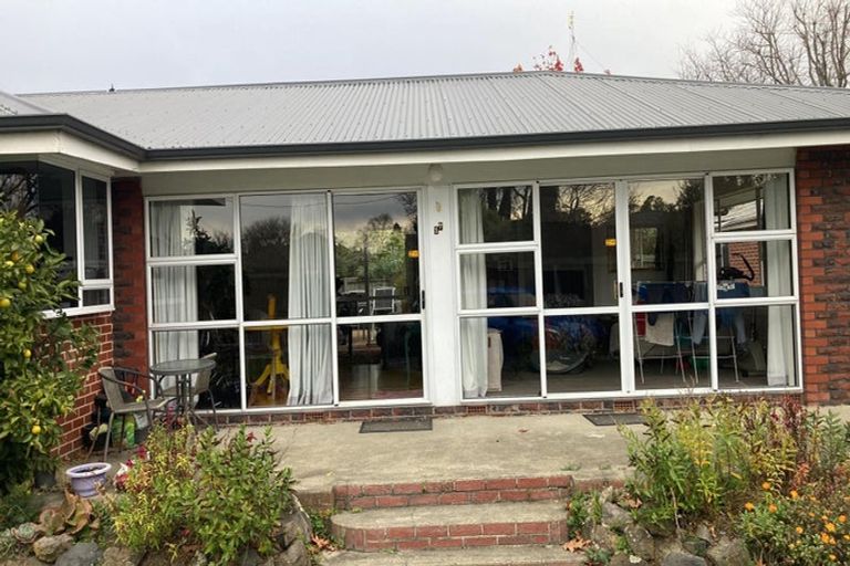 Photo of property in 17 Haslett Place, Upper Riccarton, Christchurch, 8041